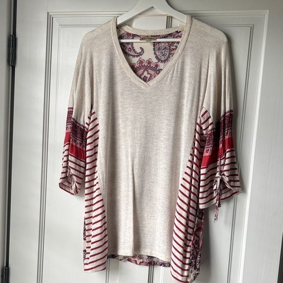 Democracy Cream and Red Paisley Patterned Blouse medium - Picture 1 of 5